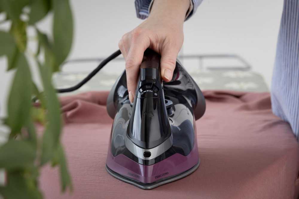 Gorenje Iron Steam Ceramic 2800W 40g/min 450ml SIK2800BKV