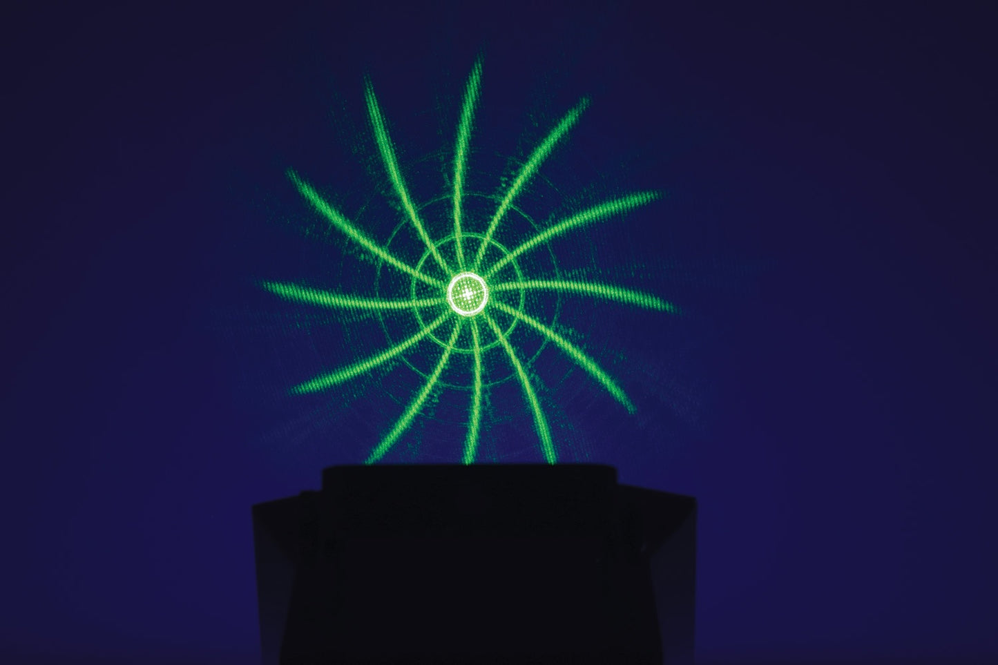 QTX light SURGE 4-in-1 LED + Laser Effect 151.597UK