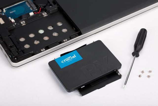 Crucial BX500 SSD 240GB 3D NAND