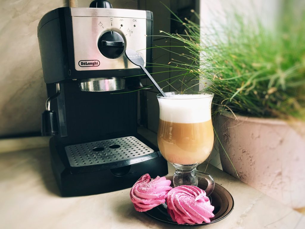 DELONGHI Coffee Machine EC153.B Black