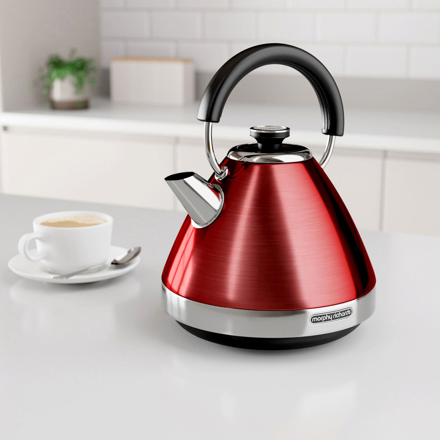 MORPHY RICHARDS 100133 VENTURE PYRAMID KETTLE 1.5L - RED