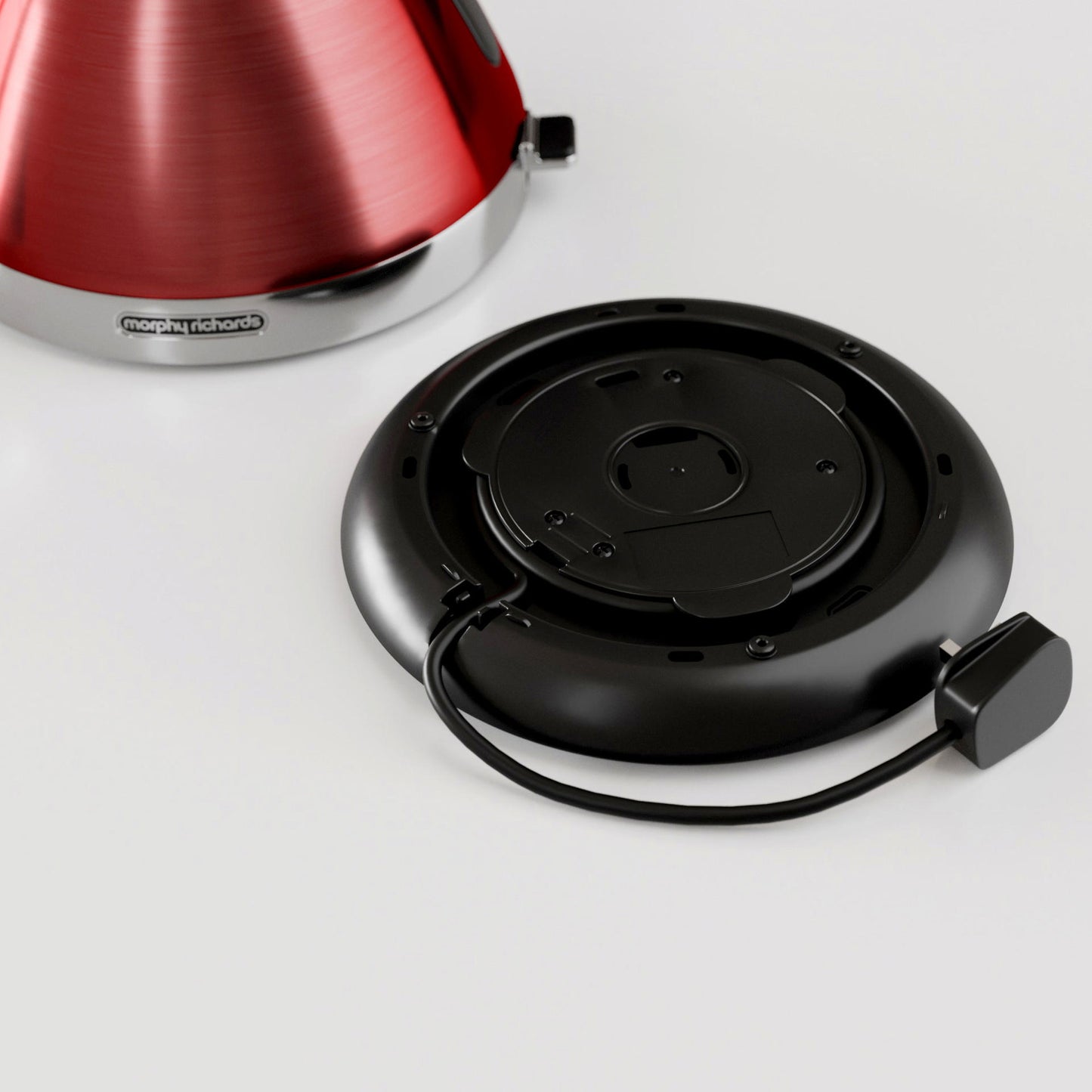 MORPHY RICHARDS 100133 VENTURE PYRAMID KETTLE 1.5L - RED