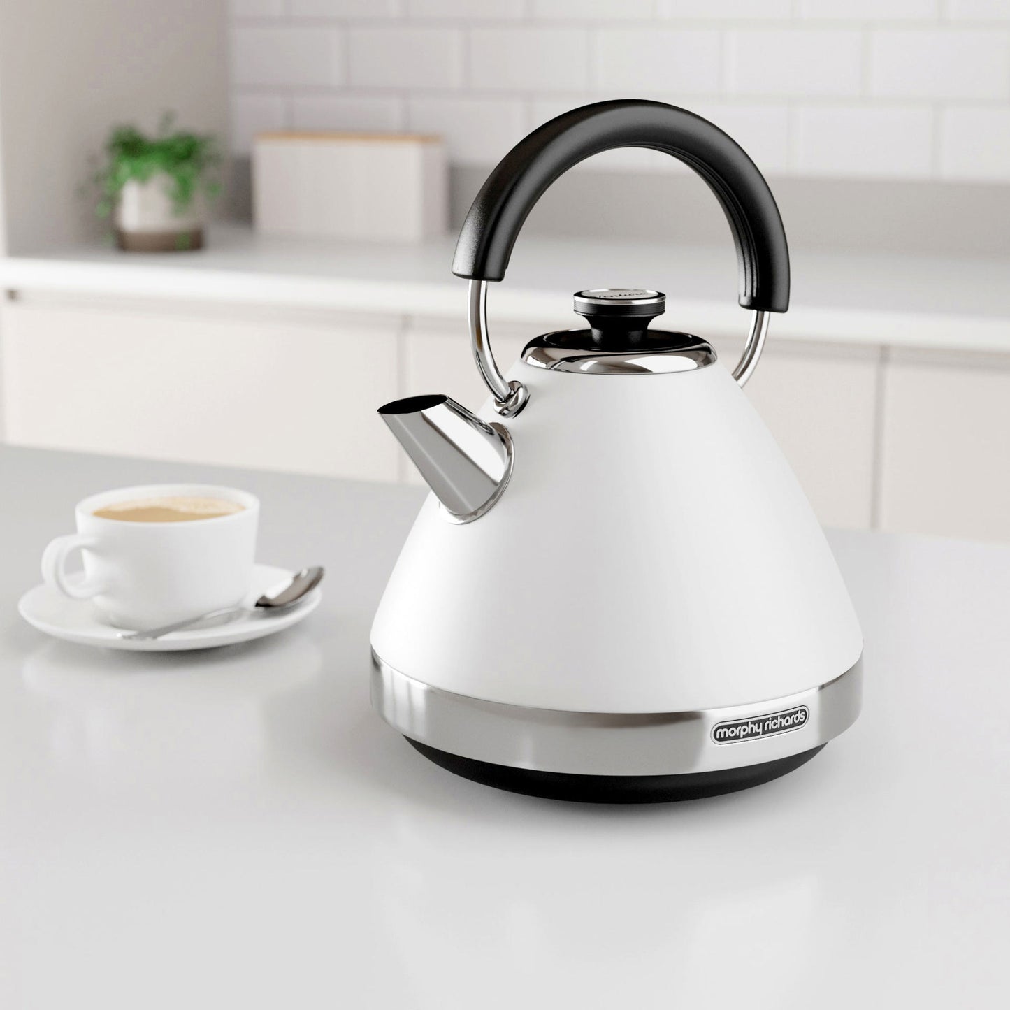MORPHY RICHARDS 100134 VENTURE PYRAMID KETTLE 1.5L - WHITE