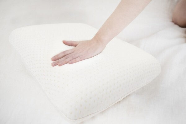 Lifenaxx LX-040 Pillow size M with “MemoryFoam”