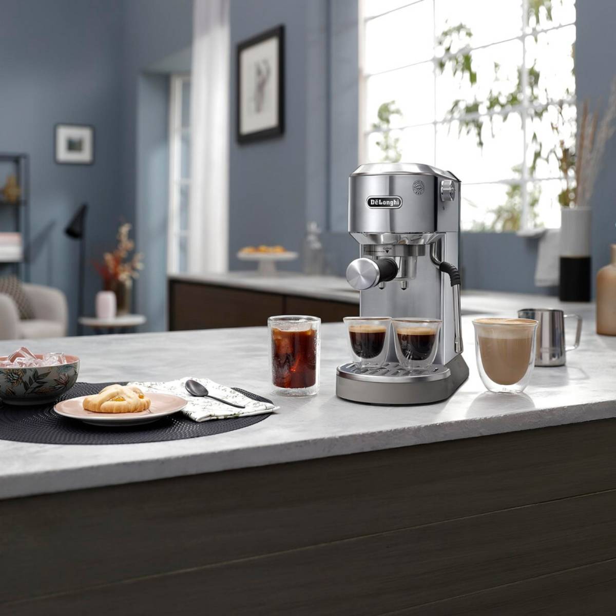 DELONGHI EC890.M Dedica Dual Espresso Machine, Silver
