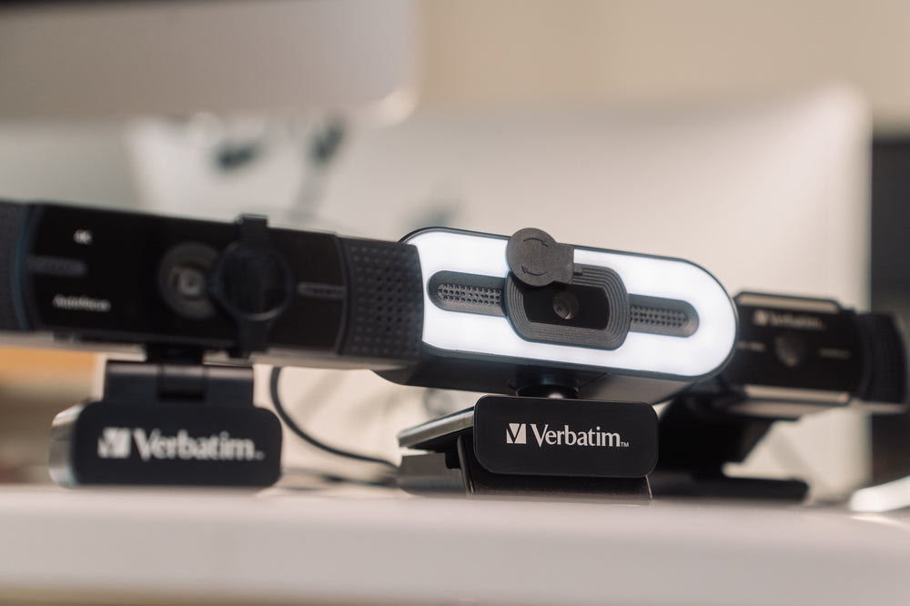 Verbatim AWC-02 Webcam Full HD Autofocus with Microphone & Light