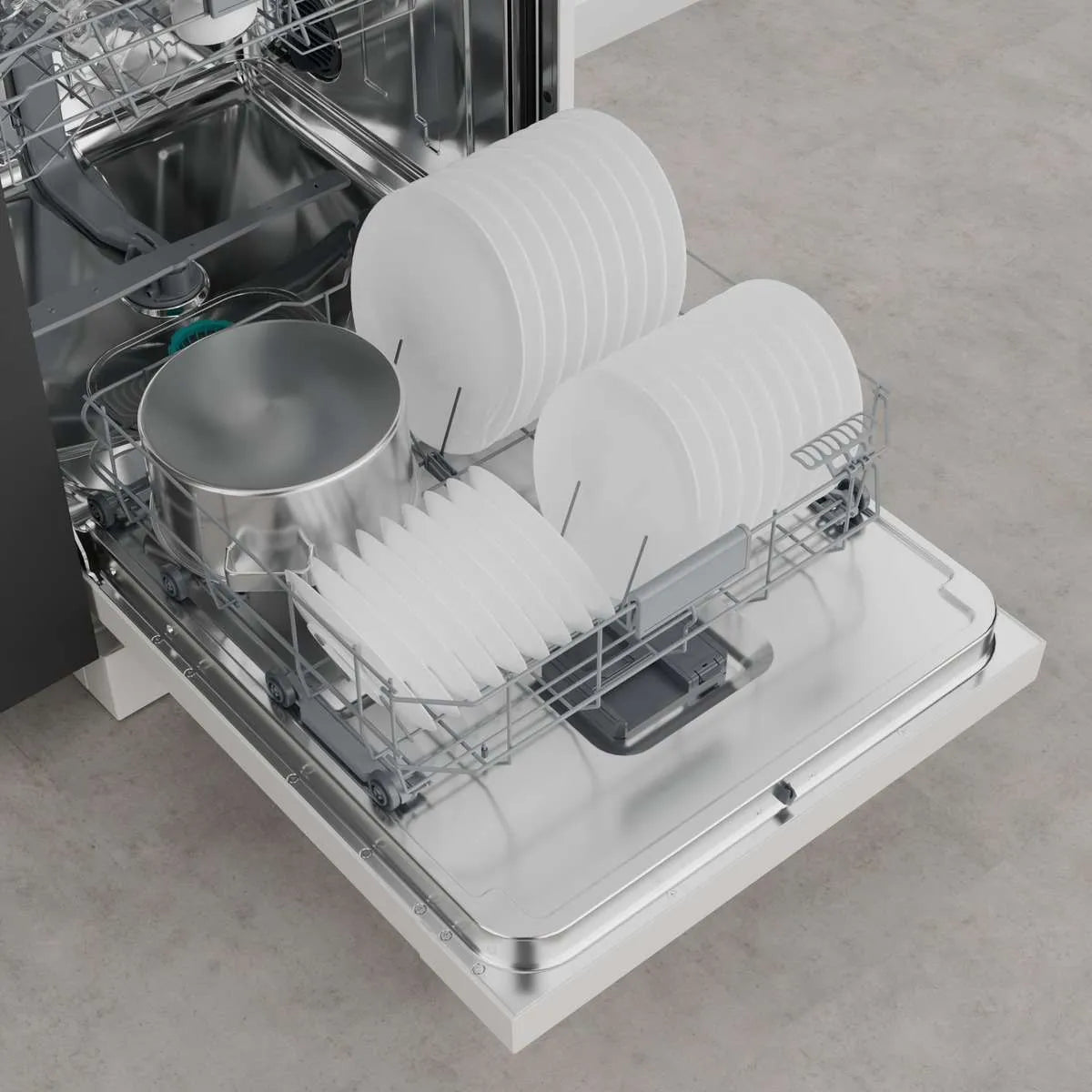Hisense HS642C90W Freestanding Dishwasher