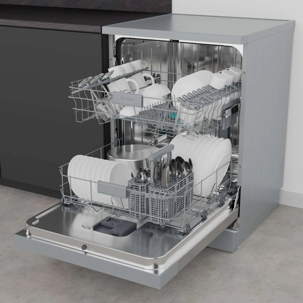 Hisense HS642C90X Freestanding Dishwasher
