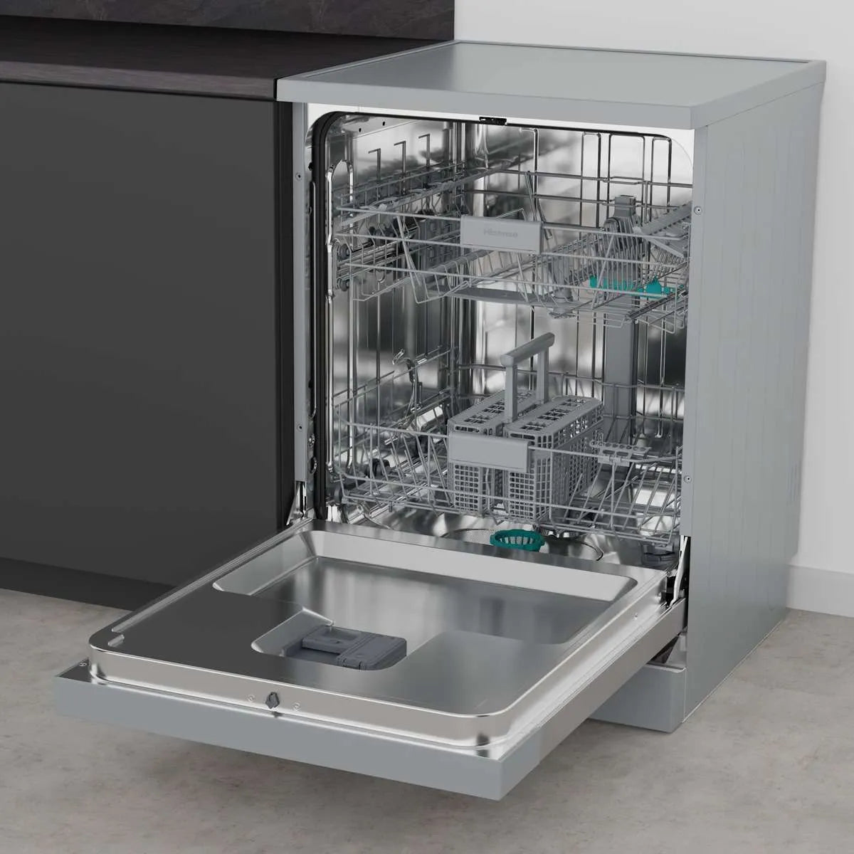 Hisense HS642C90X Freestanding Dishwasher