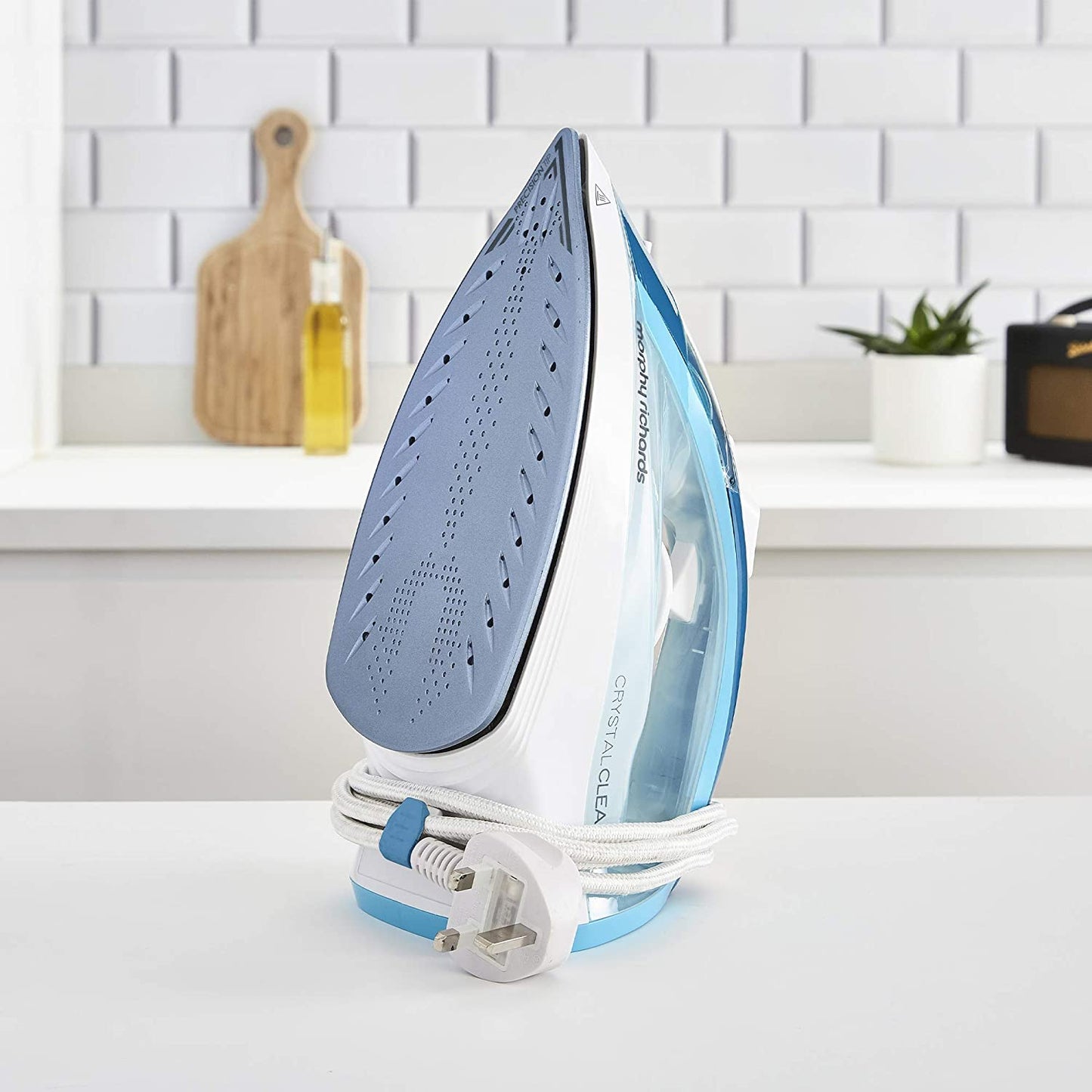 Morphy Richards 300300 Crystal Clear Steam Iron 2400W Turqoise/White