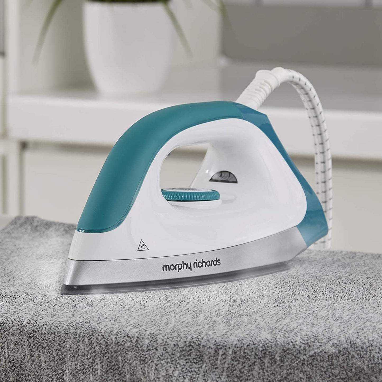 Morphy Richards 332014 AutoClean Power Steam Elite 2400W Green/White