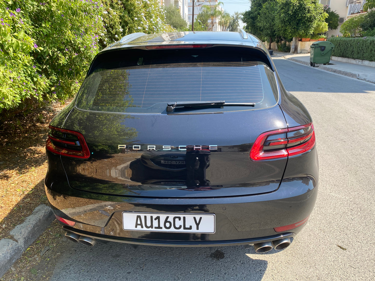 Porsche Macan S 2016  3.0L turbo diesel 258hp